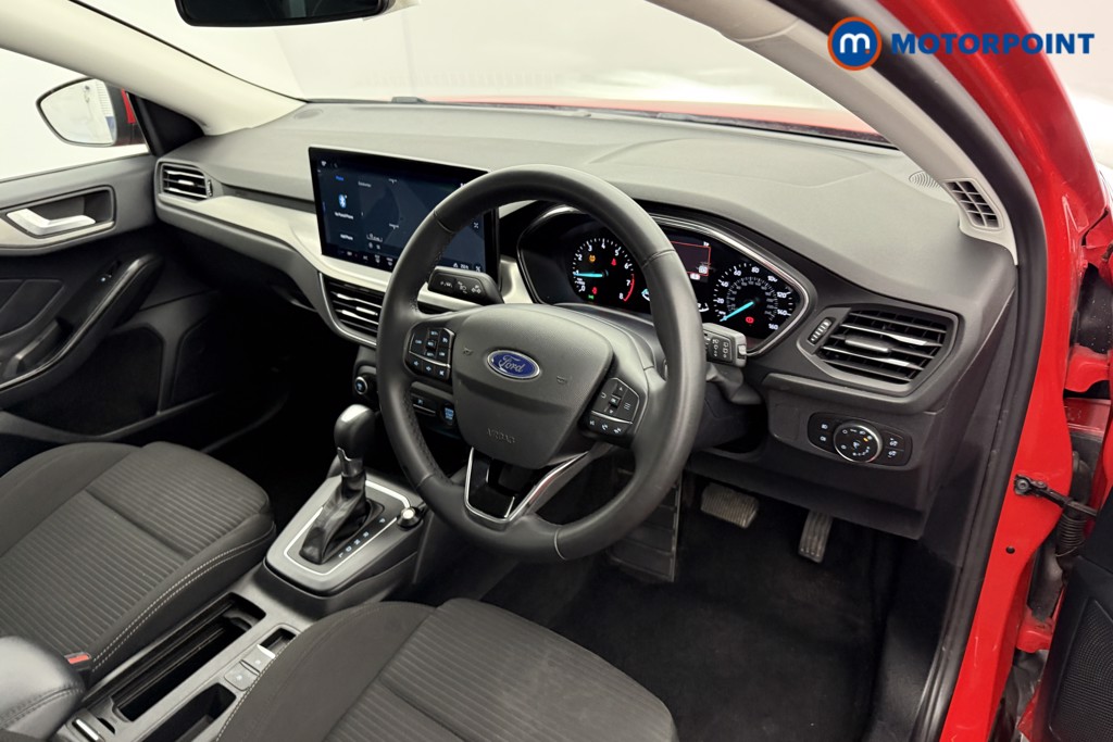 Ford Focus Titanium Automatic Petrol Hatchback - Stock Number (1574269) - 4th supplementary image