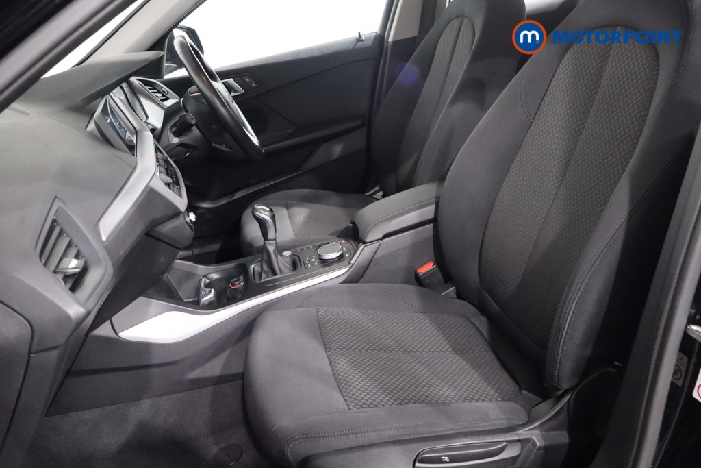 BMW 1 Series SE Manual Diesel Hatchback - Stock Number (1574392) - 4th supplementary image