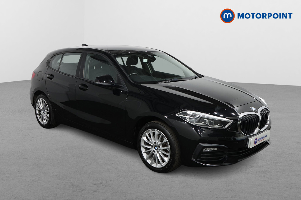 BMW 1 Series SE Manual Diesel Hatchback - Stock Number (1574392) - Drivers side front corner