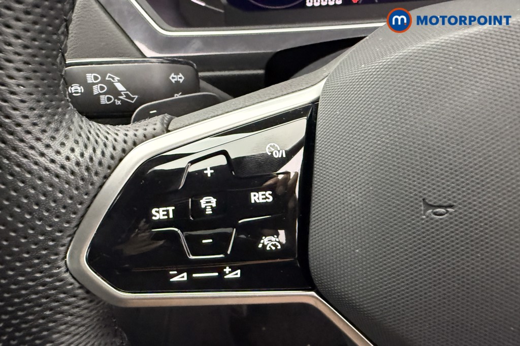 Volkswagen Tiguan Allspace R-Line Automatic Diesel SUV - Stock Number (1574625) - 15th supplementary image