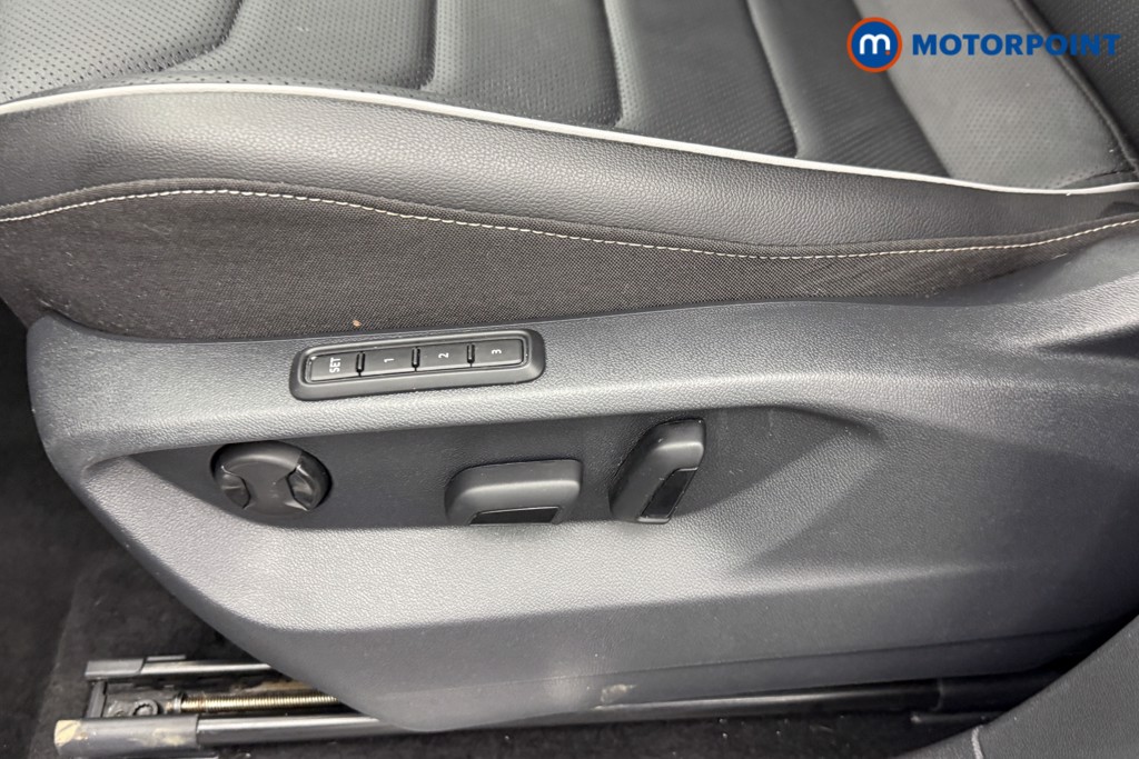 Volkswagen Tiguan Allspace R-Line Automatic Diesel SUV - Stock Number (1574625) - 27th supplementary image