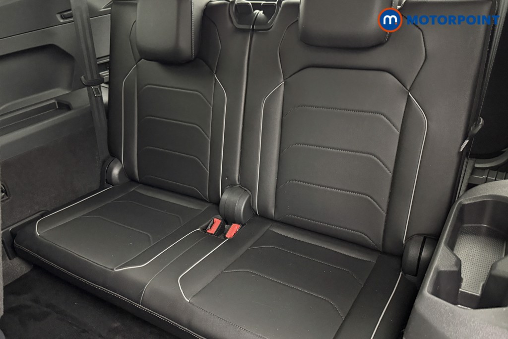 Volkswagen Tiguan Allspace R-Line Automatic Diesel SUV - Stock Number (1574625) - 30th supplementary image