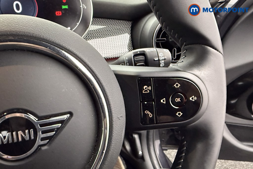 Mini Hatchback Cooper Exclusive Automatic Petrol Hatchback - Stock Number (1574641) - 13th supplementary image