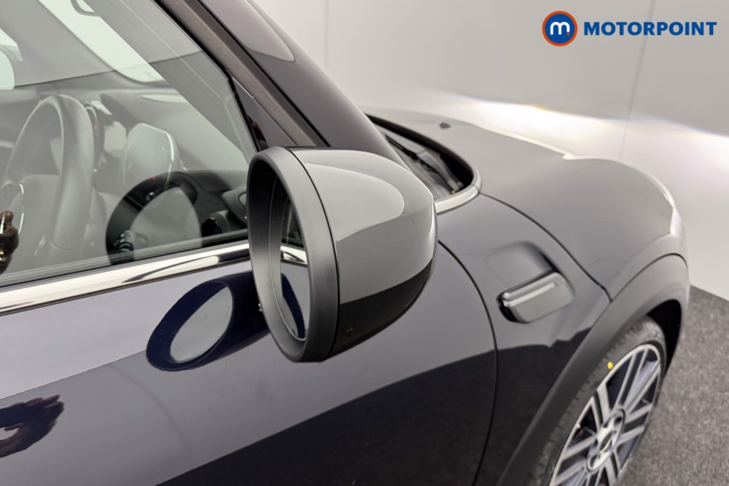 Mini Hatchback Cooper Exclusive Automatic Petrol Hatchback - Stock Number (1574641) - 17th supplementary image