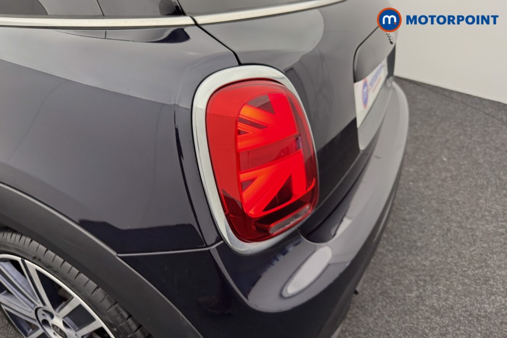 Mini Hatchback Cooper Exclusive Automatic Petrol Hatchback - Stock Number (1574641) - 22nd supplementary image