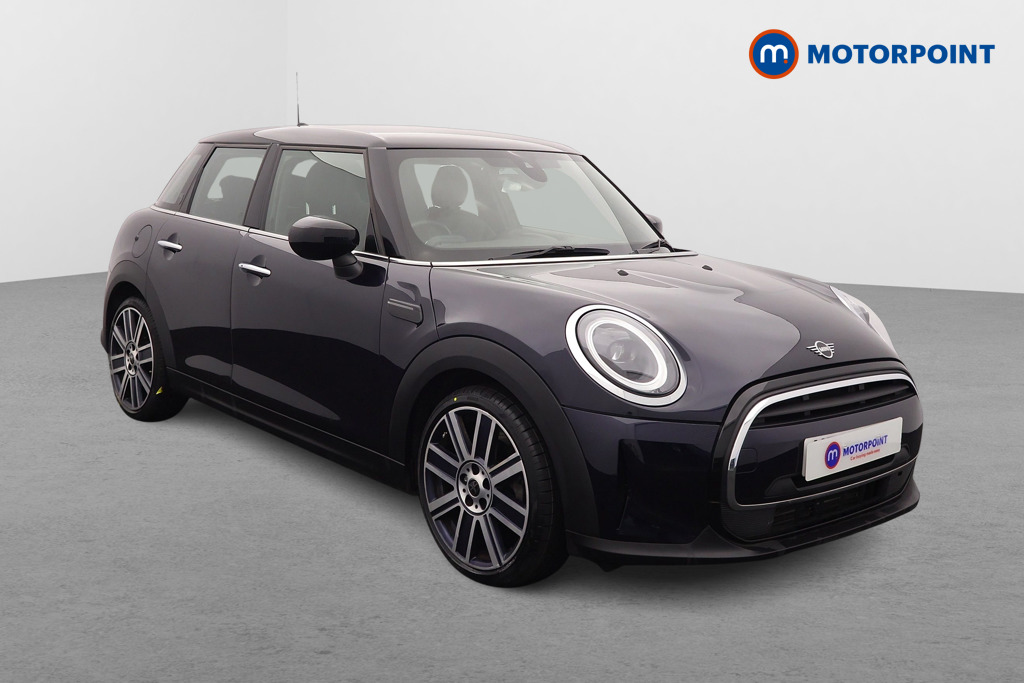 Mini Hatchback Cooper Exclusive Automatic Petrol Hatchback - Stock Number (1574641) - Drivers side front corner