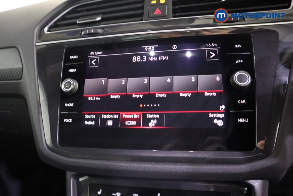Volkswagen Tiguan R-Line Edition Automatic Petrol SUV - Stock Number (1575108) - 2nd supplementary image