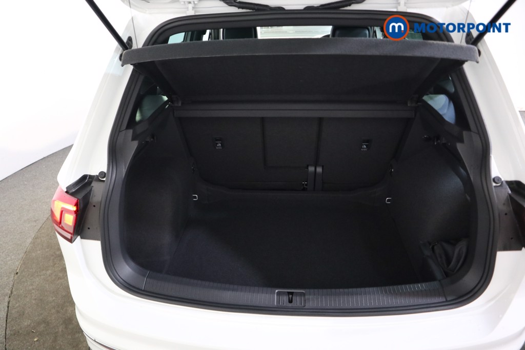 Volkswagen Tiguan R-Line Edition Automatic Petrol SUV - Stock Number (1575108) - 15th supplementary image