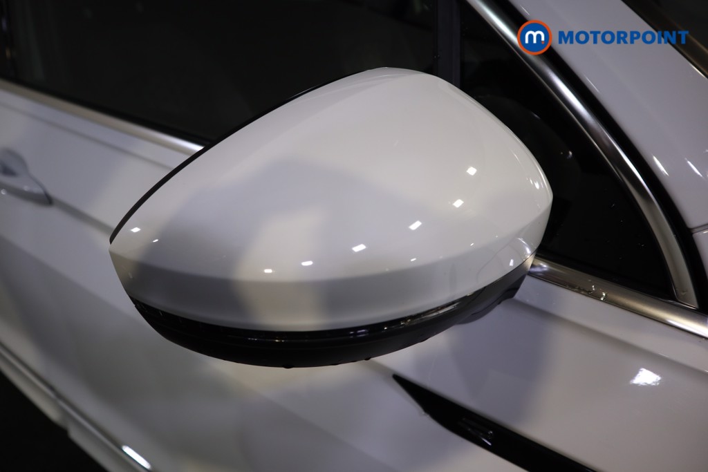 Volkswagen Tiguan R-Line Edition Automatic Petrol SUV - Stock Number (1575108) - 25th supplementary image