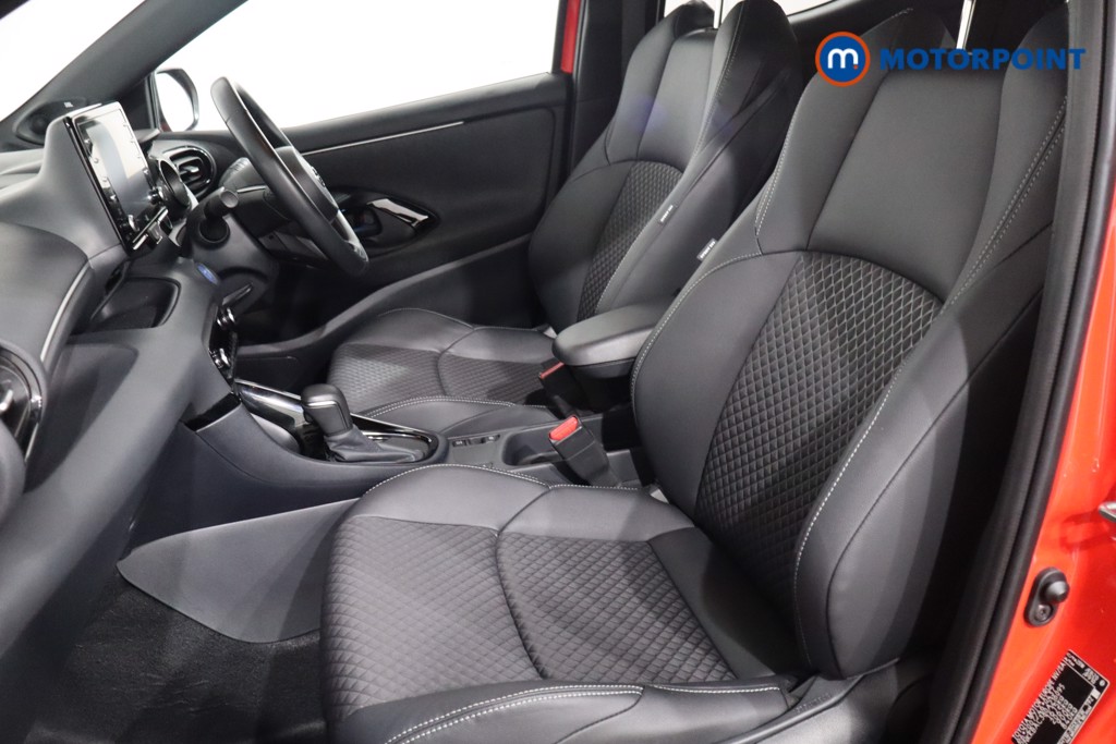 Toyota Yaris Launch Edition Automatic Petrol-Electric Hybrid Hatchback - Stock Number (1575267) - 4th supplementary image