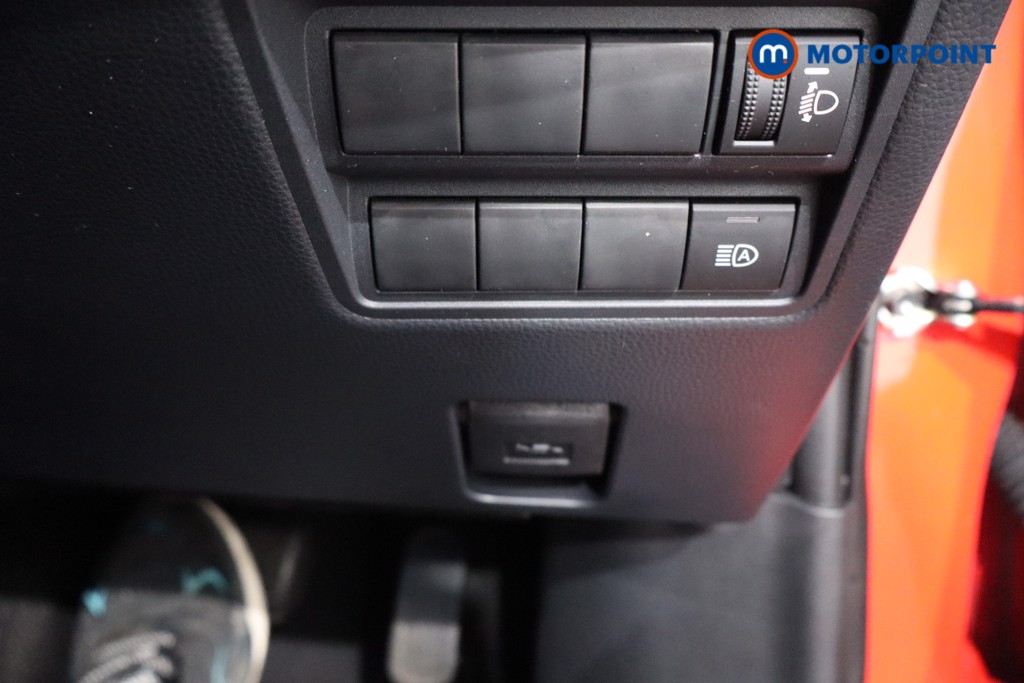 Toyota Yaris Launch Edition Automatic Petrol-Electric Hybrid Hatchback - Stock Number (1575267) - 21st supplementary image