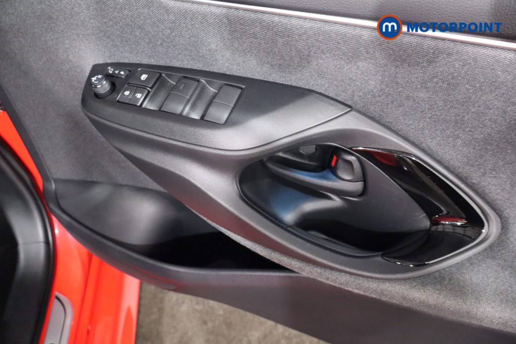 Toyota Yaris Launch Edition Automatic Petrol-Electric Hybrid Hatchback - Stock Number (1575267) - 22nd supplementary image