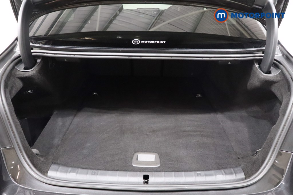 BMW 5 Series M Sport Automatic Petrol Plug-In Hybrid Saloon - Stock Number (1575357) - 37th supplementary image