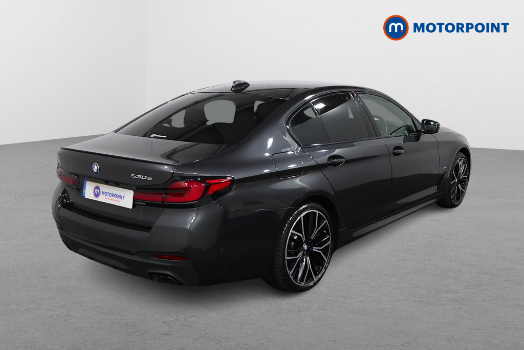 BMW 5 Series M Sport Automatic Petrol Plug-In Hybrid Saloon - Stock Number (1575357) - Drivers side rear corner