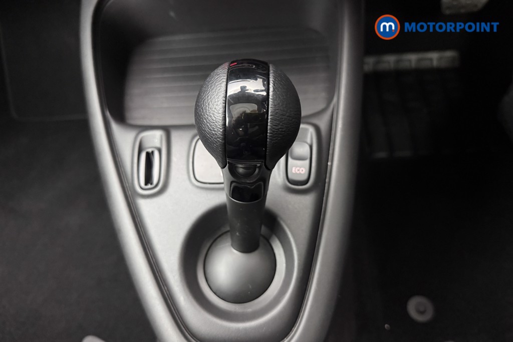 Smart Fortwo Coupe Premium Automatic Electric Hatchback - Stock Number (1539597) - 6th supplementary image