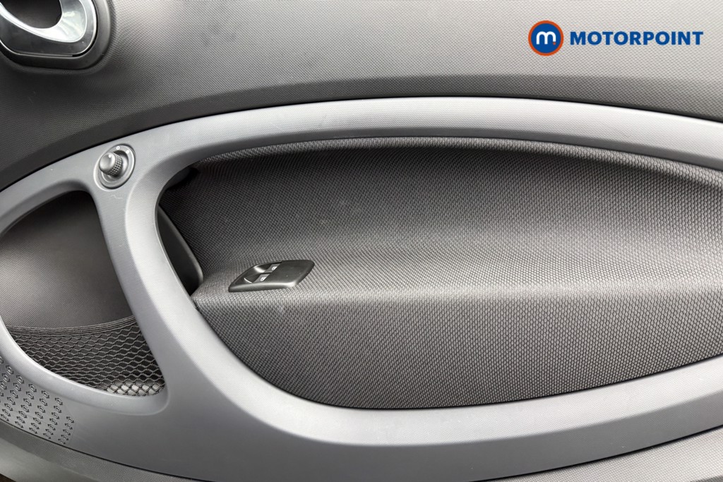 Smart Fortwo Coupe Premium Automatic Electric Hatchback - Stock Number (1539597) - 16th supplementary image