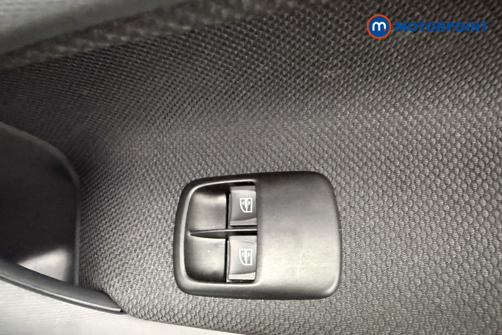 Smart Fortwo Coupe Premium Automatic Electric Hatchback - Stock Number (1539597) - 17th supplementary image