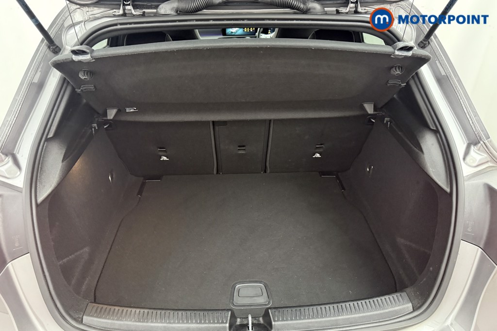 Mercedes-Benz A Class Amg Line Executive Edition Automatic Petrol Hatchback - Stock Number (1552945) - 33rd supplementary image