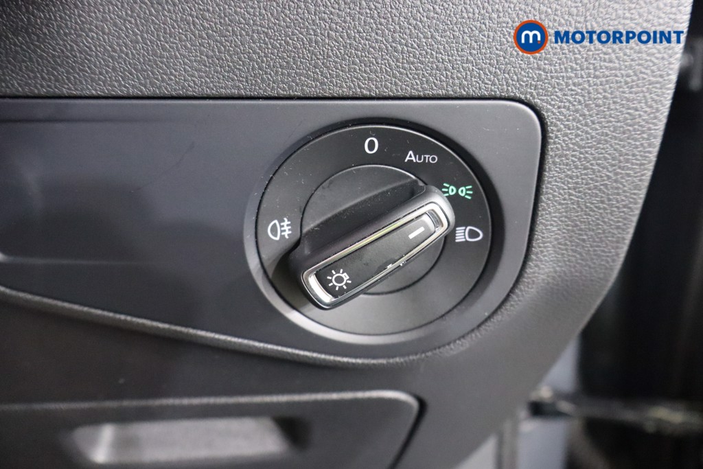 Volkswagen Tiguan Life Manual Petrol SUV - Stock Number (1560895) - 17th supplementary image
