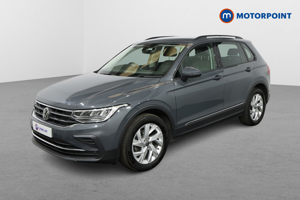 Volkswagen Tiguan Life Manual Petrol SUV - Stock Number (1560895) - Passenger side front corner