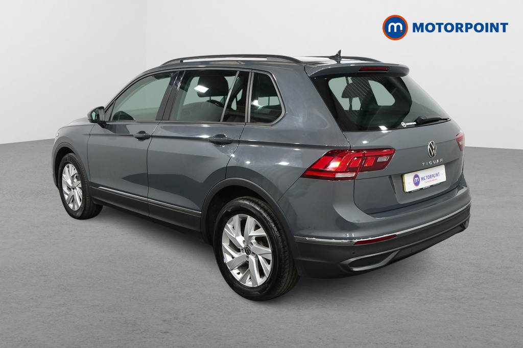 Volkswagen Tiguan Life Manual Petrol SUV - Stock Number (1560895) - Passenger side rear corner
