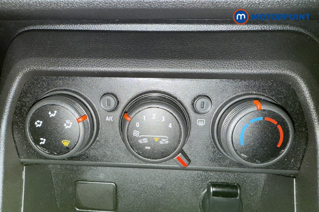Dacia Sandero Stepway Essential Manual Petrol Hatchback - Stock Number (1562796) - 14th supplementary image