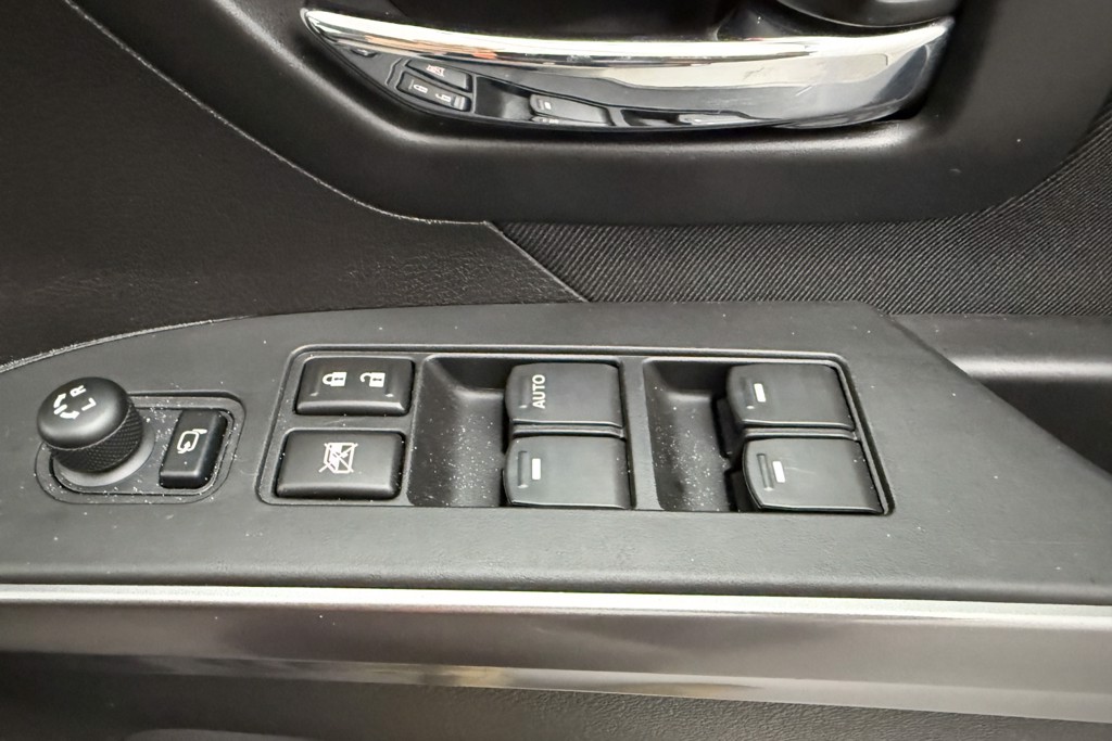 Suzuki S-Cross Motion Manual Petrol-Electric Hybrid SUV - Stock Number (1563022) - 12th supplementary image