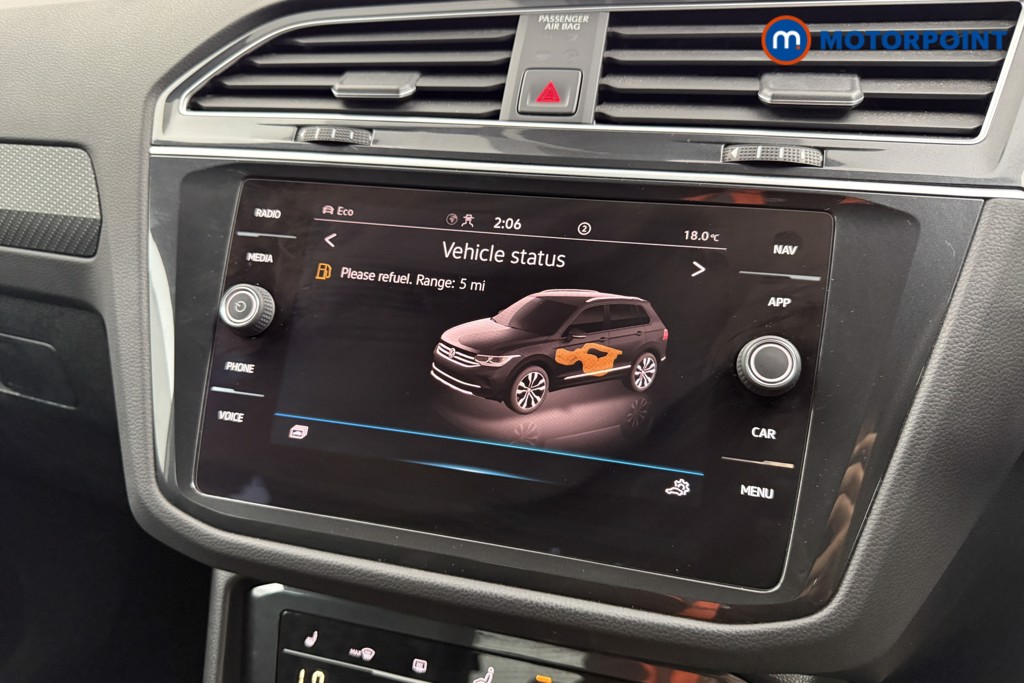 Volkswagen Tiguan R-Line Automatic Petrol SUV - Stock Number (1564946) - 11th supplementary image