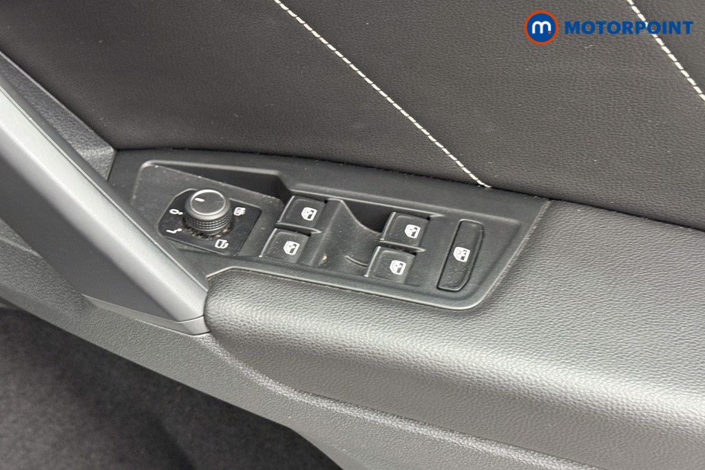 Volkswagen Tiguan R-Line Automatic Petrol SUV - Stock Number (1564946) - 19th supplementary image