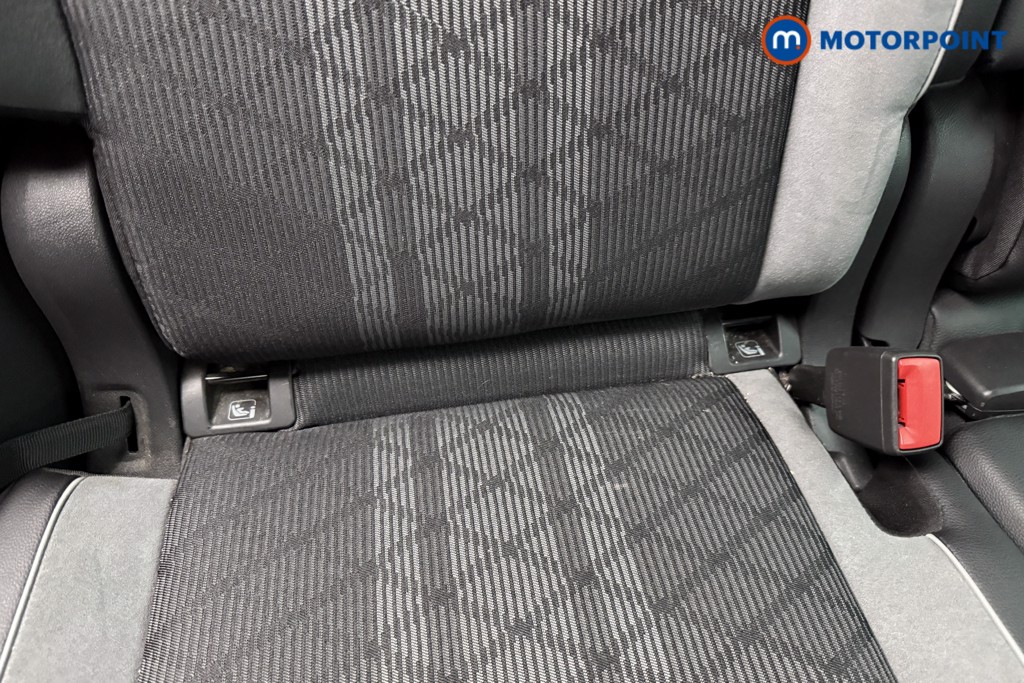 Volkswagen Tiguan R-Line Automatic Petrol SUV - Stock Number (1564946) - 26th supplementary image