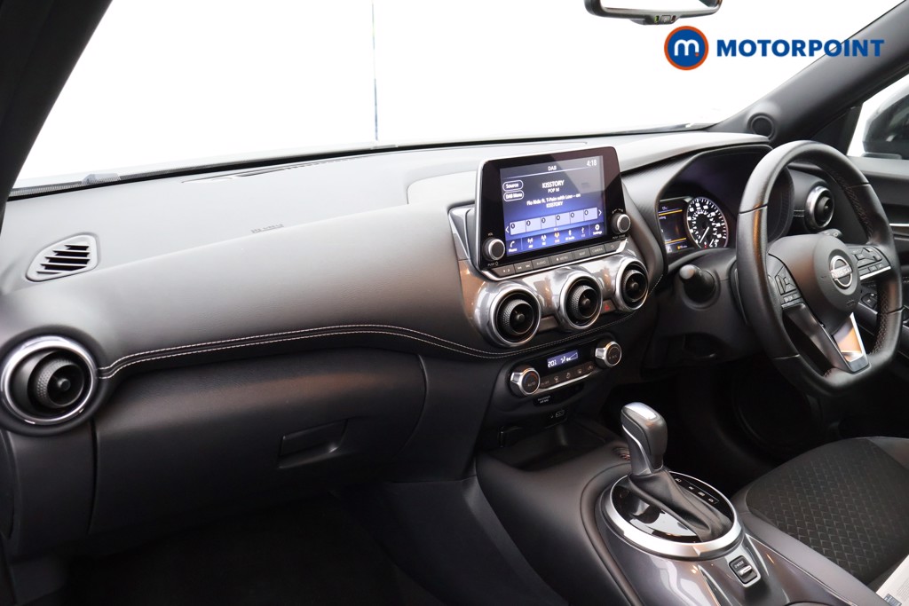 Nissan Juke N-Connecta Automatic Petrol SUV - Stock Number (1564965) - 13th supplementary image