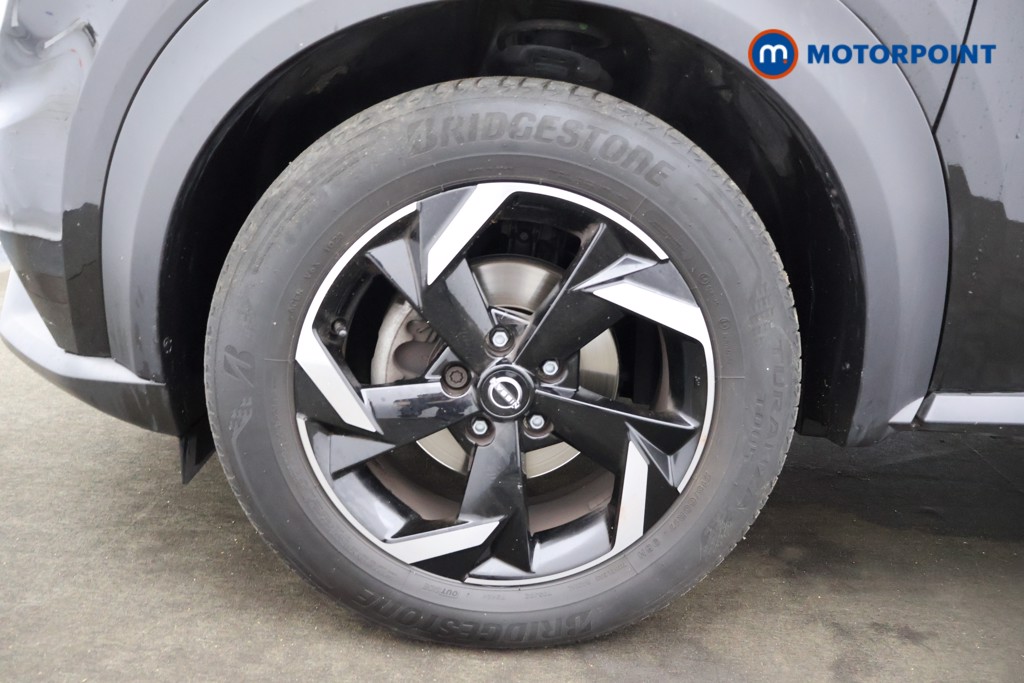 Nissan Juke N-Connecta Automatic Petrol SUV - Stock Number (1564965) - 17th supplementary image
