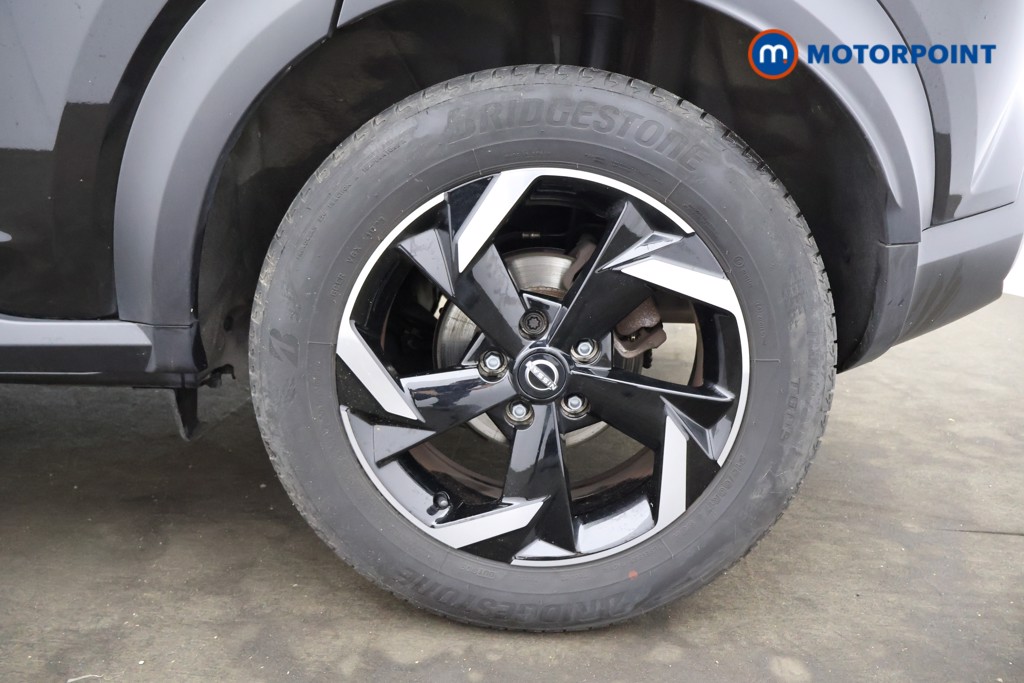 Nissan Juke N-Connecta Automatic Petrol SUV - Stock Number (1564965) - 18th supplementary image
