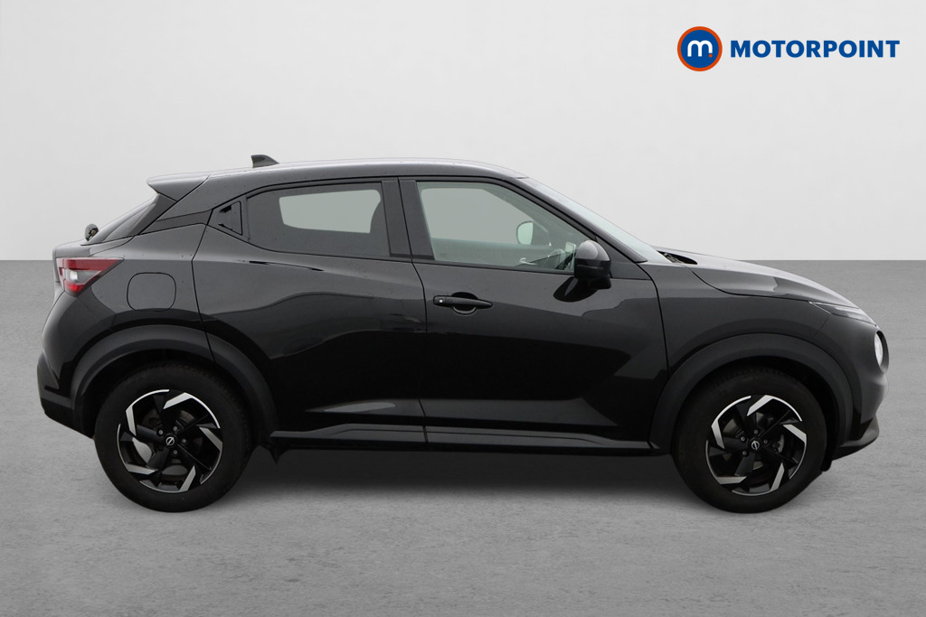 Nissan Juke N-Connecta Automatic Petrol SUV - Stock Number (1564965) - Drivers side