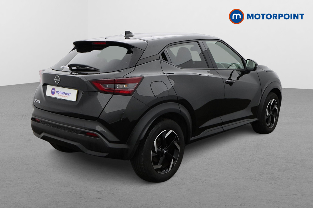 Nissan Juke N-Connecta Automatic Petrol SUV - Stock Number (1564965) - Drivers side rear corner