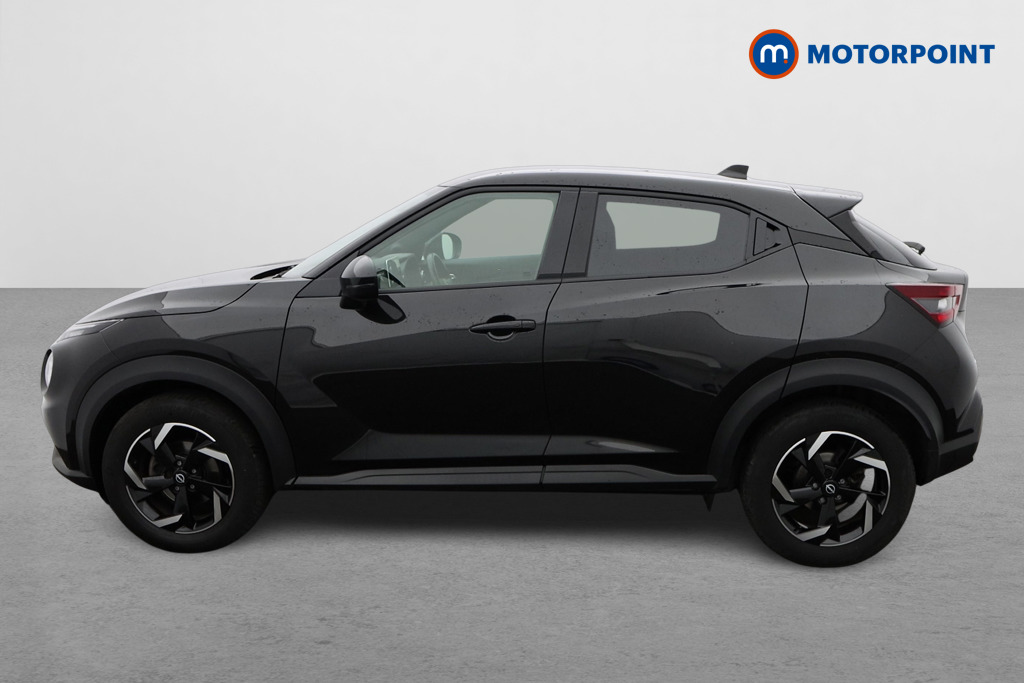 Nissan Juke N-Connecta Automatic Petrol SUV - Stock Number (1564965) - Passenger side