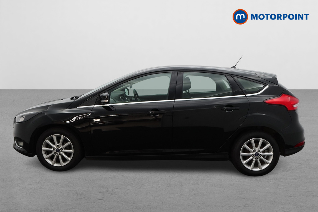 Ford Focus Titanium Manual Diesel Hatchback - Stock Number (1565051) - Passenger side