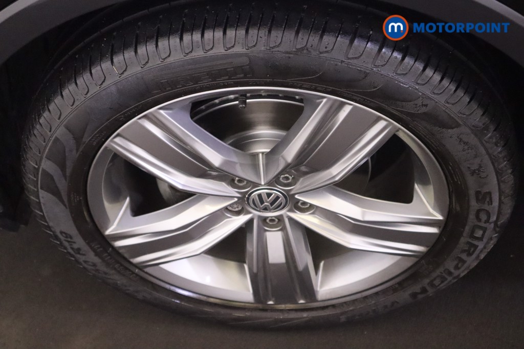 Volkswagen Tiguan Match Manual Diesel SUV - Stock Number (1565068) - 10th supplementary image
