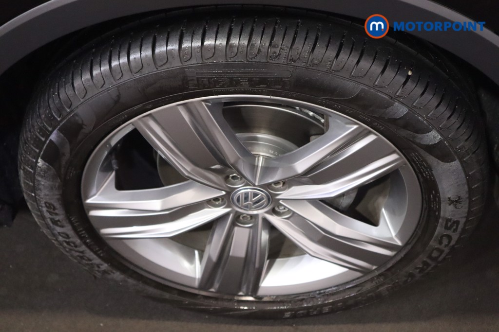 Volkswagen Tiguan Match Manual Diesel SUV - Stock Number (1565068) - 11th supplementary image