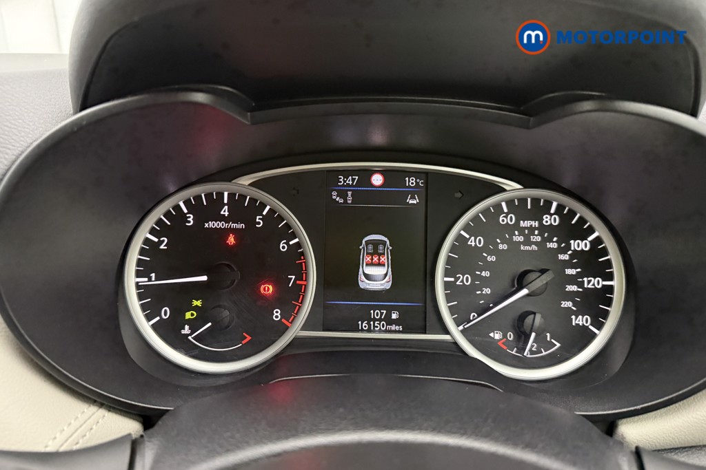 Nissan Micra Tekna Manual Petrol Hatchback - Stock Number (1565461) - 6th supplementary image