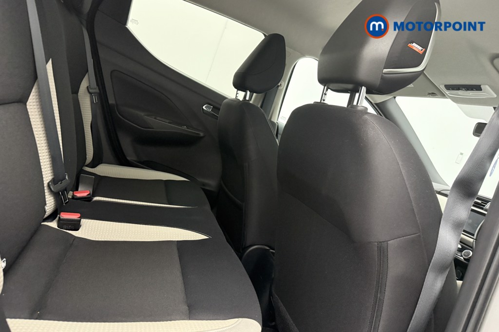 Nissan Micra Tekna Manual Petrol Hatchback - Stock Number (1565461) - 9th supplementary image
