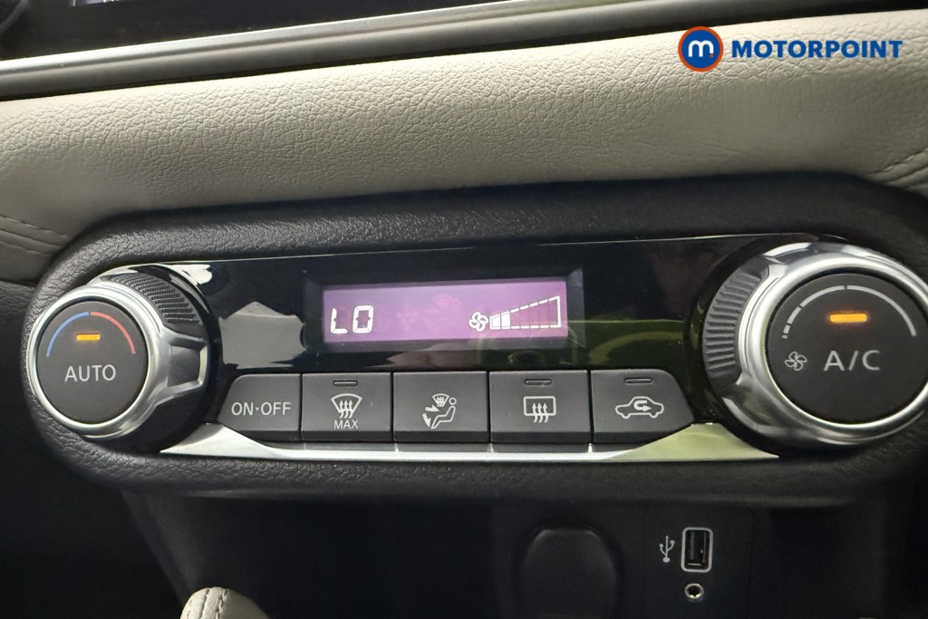 Nissan Micra Tekna Manual Petrol Hatchback - Stock Number (1565461) - 16th supplementary image