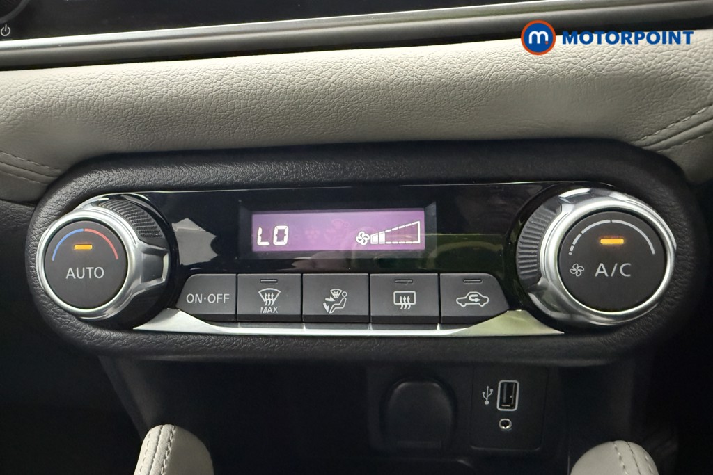 Nissan Micra Tekna Manual Petrol Hatchback - Stock Number (1565461) - 17th supplementary image