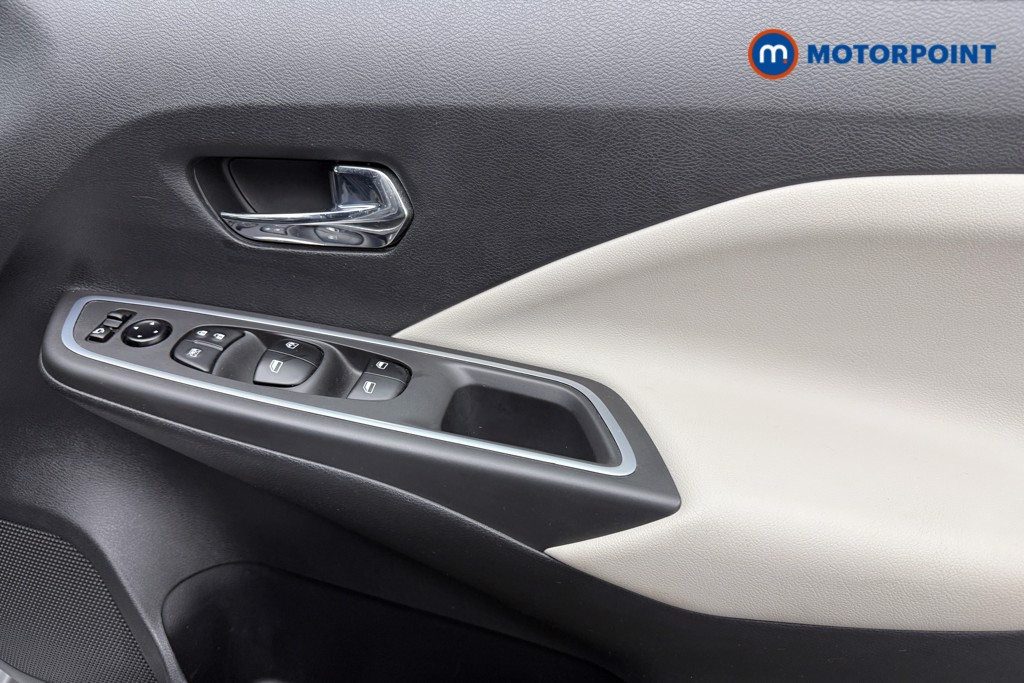 Nissan Micra Tekna Manual Petrol Hatchback - Stock Number (1565461) - 19th supplementary image