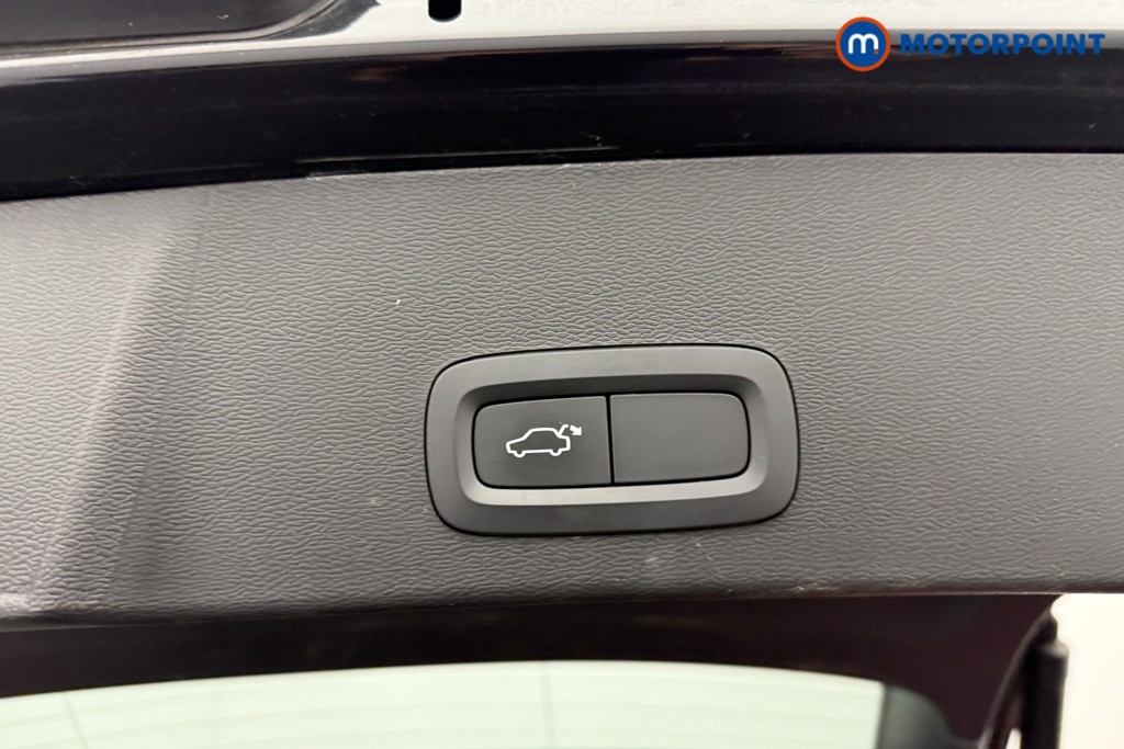 Volvo Xc40 R Design Automatic Petrol SUV - Stock Number (1565486) - 20th supplementary image