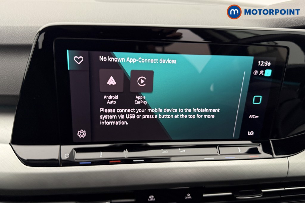 Volkswagen Golf Life Manual Petrol Hatchback - Stock Number (1565665) - 2nd supplementary image