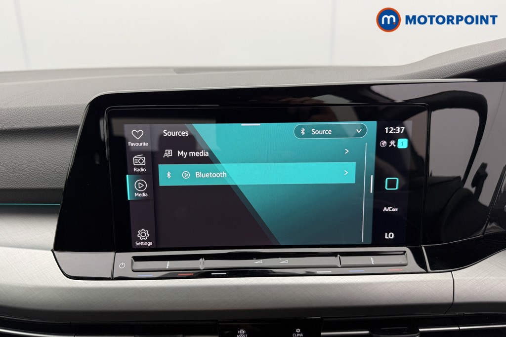 Volkswagen Golf Life Manual Petrol Hatchback - Stock Number (1565665) - 6th supplementary image