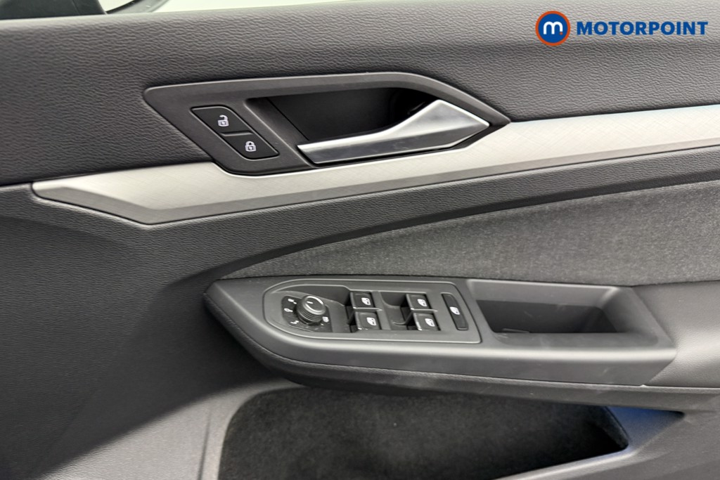 Volkswagen Golf Life Manual Petrol Hatchback - Stock Number (1565665) - 18th supplementary image