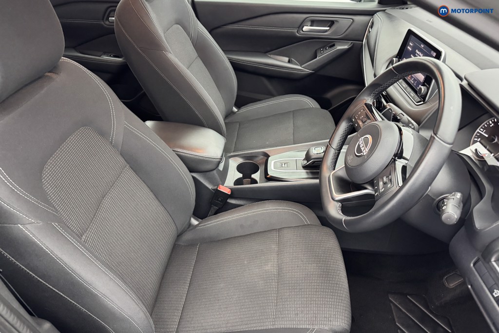 Nissan Qashqai Acenta Premium Automatic Petrol SUV - Stock Number (1566630) - 6th supplementary image