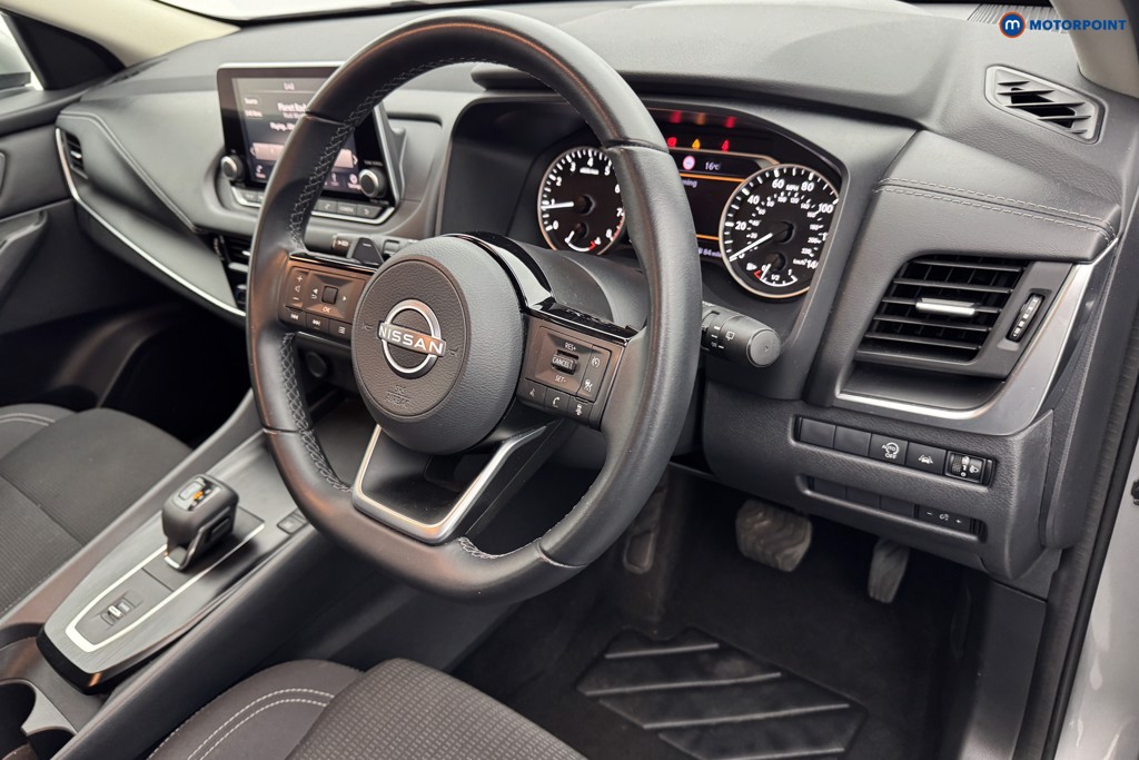 Nissan Qashqai Acenta Premium Automatic Petrol SUV - Stock Number (1566630) - 8th supplementary image